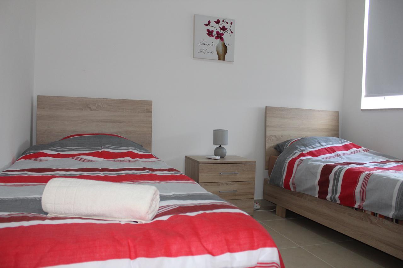 Centre Point Apartamento Msida Exterior foto