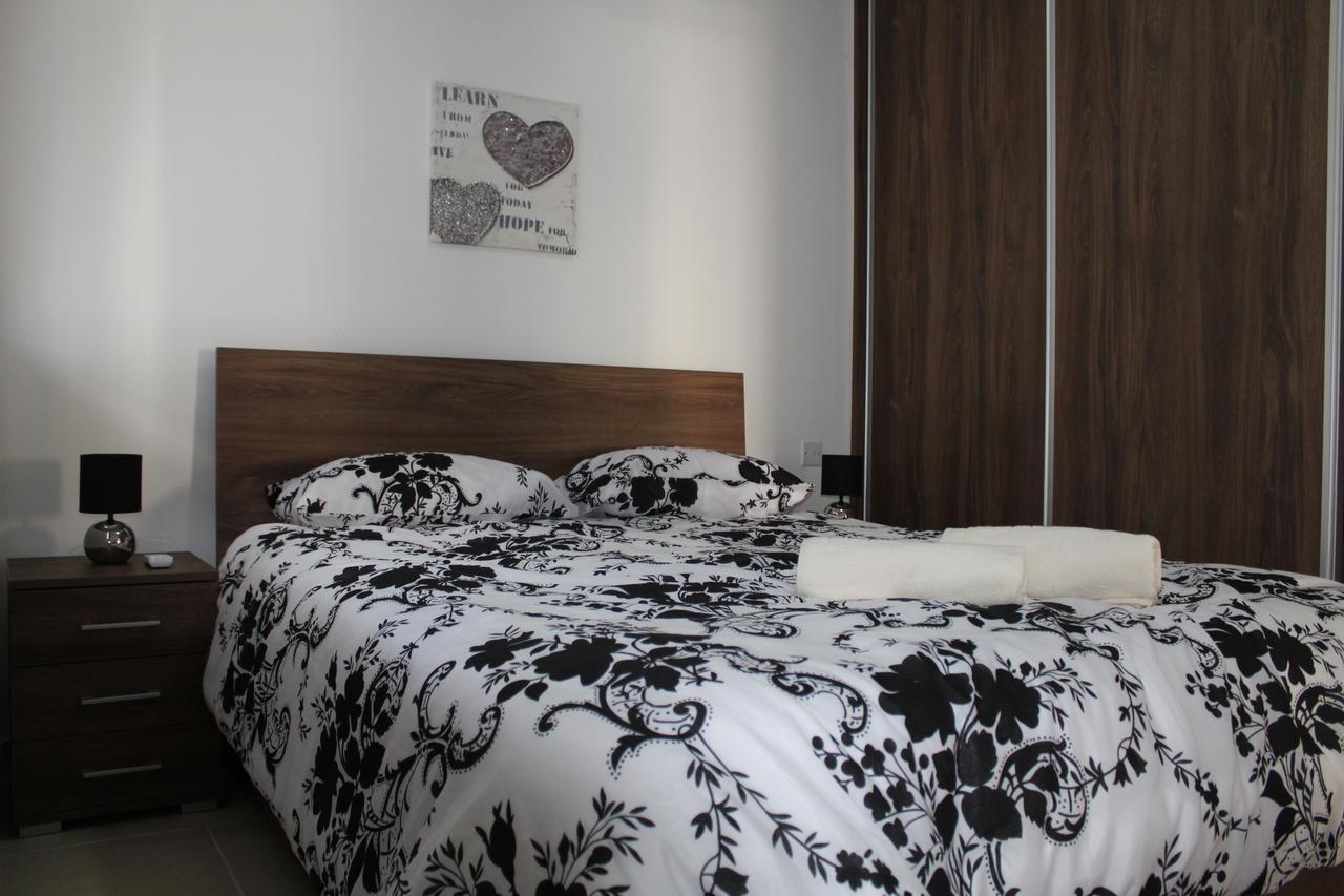 Centre Point Apartamento Msida Exterior foto